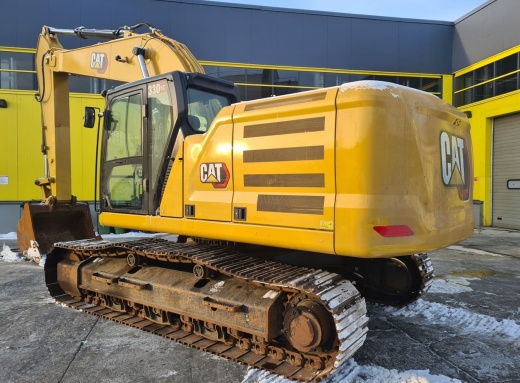Гусеничный экскаватор CAT 330GC