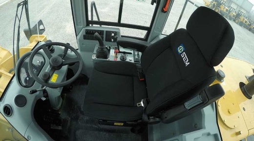 Фронтальный погрузчик SEM 660D Фронтальный погрузчик SEM 660D