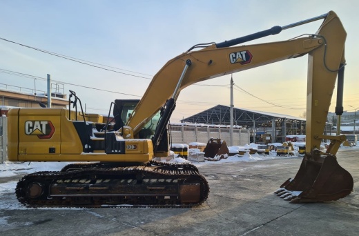 Гусеничный экскаватор CAT 330GC