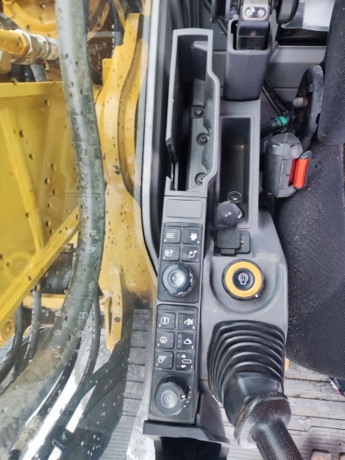 Гусеничный экскаватор CAT 320 2020 г.в. Наработка:2775 м/ч