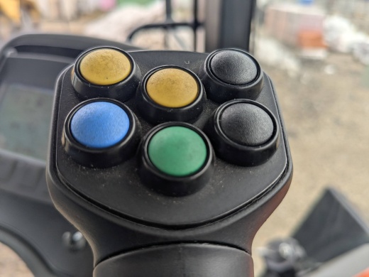 Асфальтовый каток CAT CB7  2018 г.в., наработка 280 м/ч