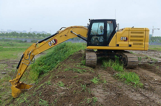 Экскаватор Cat 320