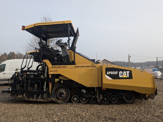 Гусеничный асфальтоукладчик CAT AP655F ширина укладки 2,5-5.0м. 2017 г.в.  Наработка: 2 155 м/ч