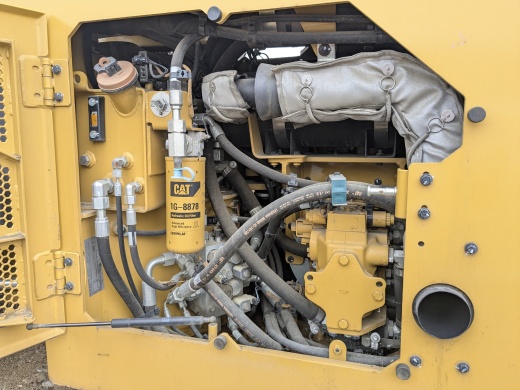 Асфальтовый каток CAT CB7  2018 г.в., наработка 280 м/ч