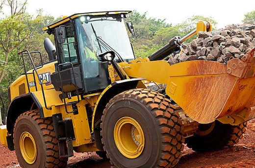 Колесный погрузчик средней мощности Cat 966