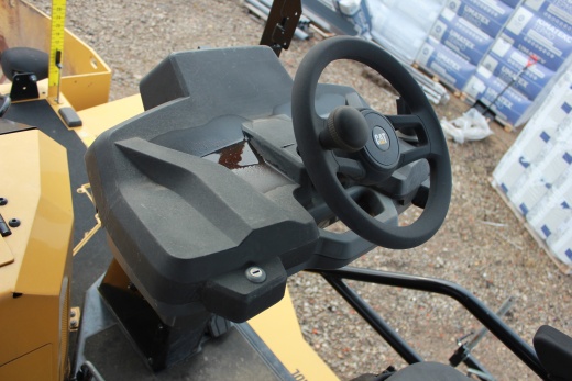 Гусеничный асфальтоукладчик CAT AP655F ширина укладки 2,5-5.0 м. 2018 г.в.  Наработка:1722 м/ч