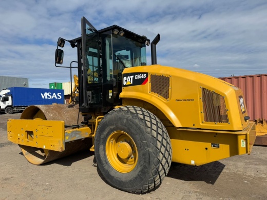 Грунтовый каток CAT CS64B 2020 г.в. наработка 900 м/ч