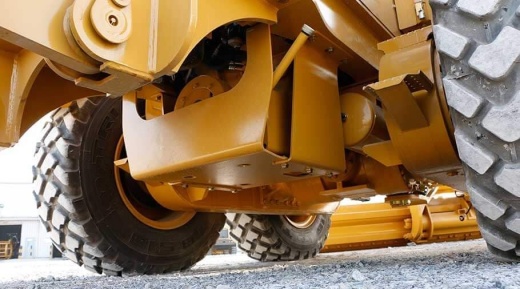 Грейдер SEM 922 AWD